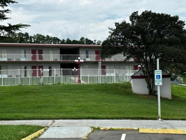 Loyalty Inn Charlotte Airport Exterior photo